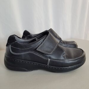 Propet Black Athletic Shoes for Women